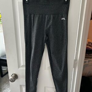 AYBL Size Medium Contour Leggings